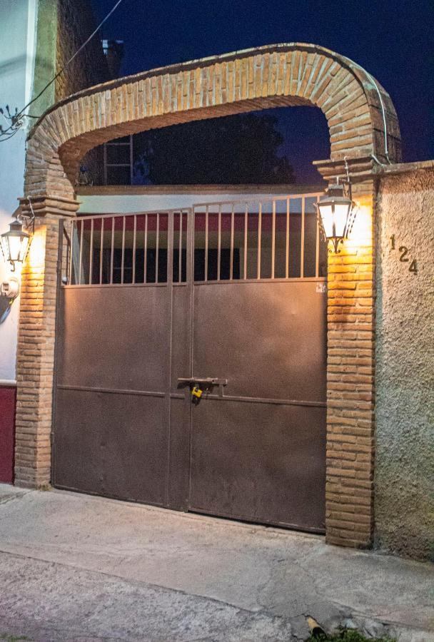 Villa Flores, Casa En El Centro De Mascota Exterior foto