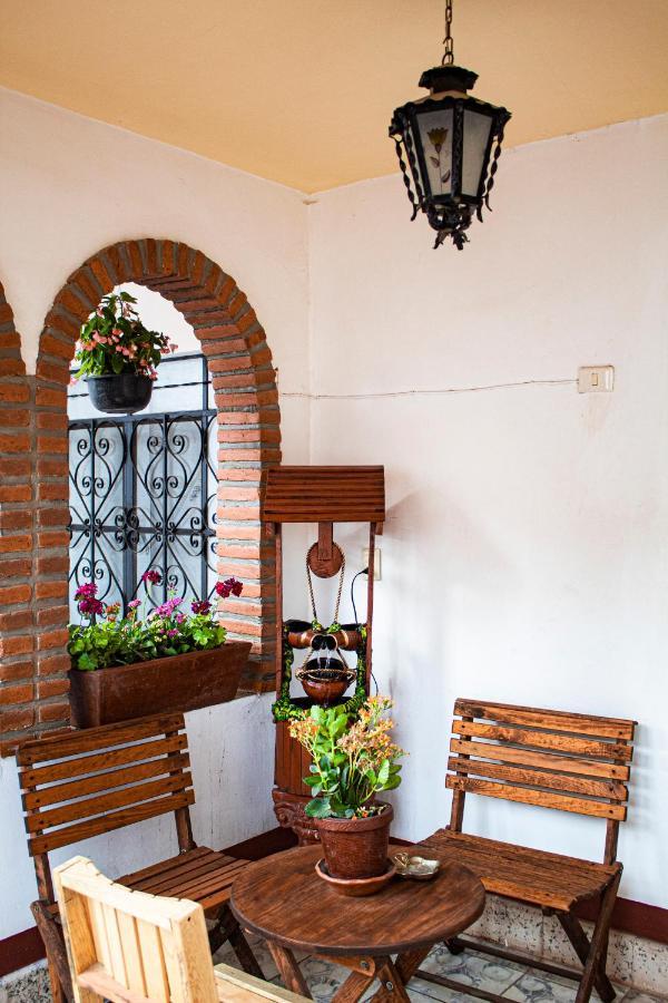 Villa Flores, Casa En El Centro De Mascota Exterior foto