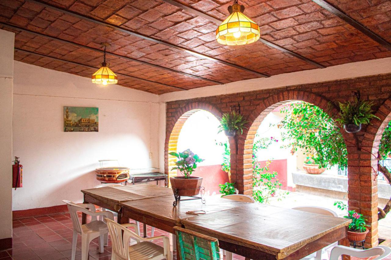 Villa Flores, Casa En El Centro De Mascota Exterior foto